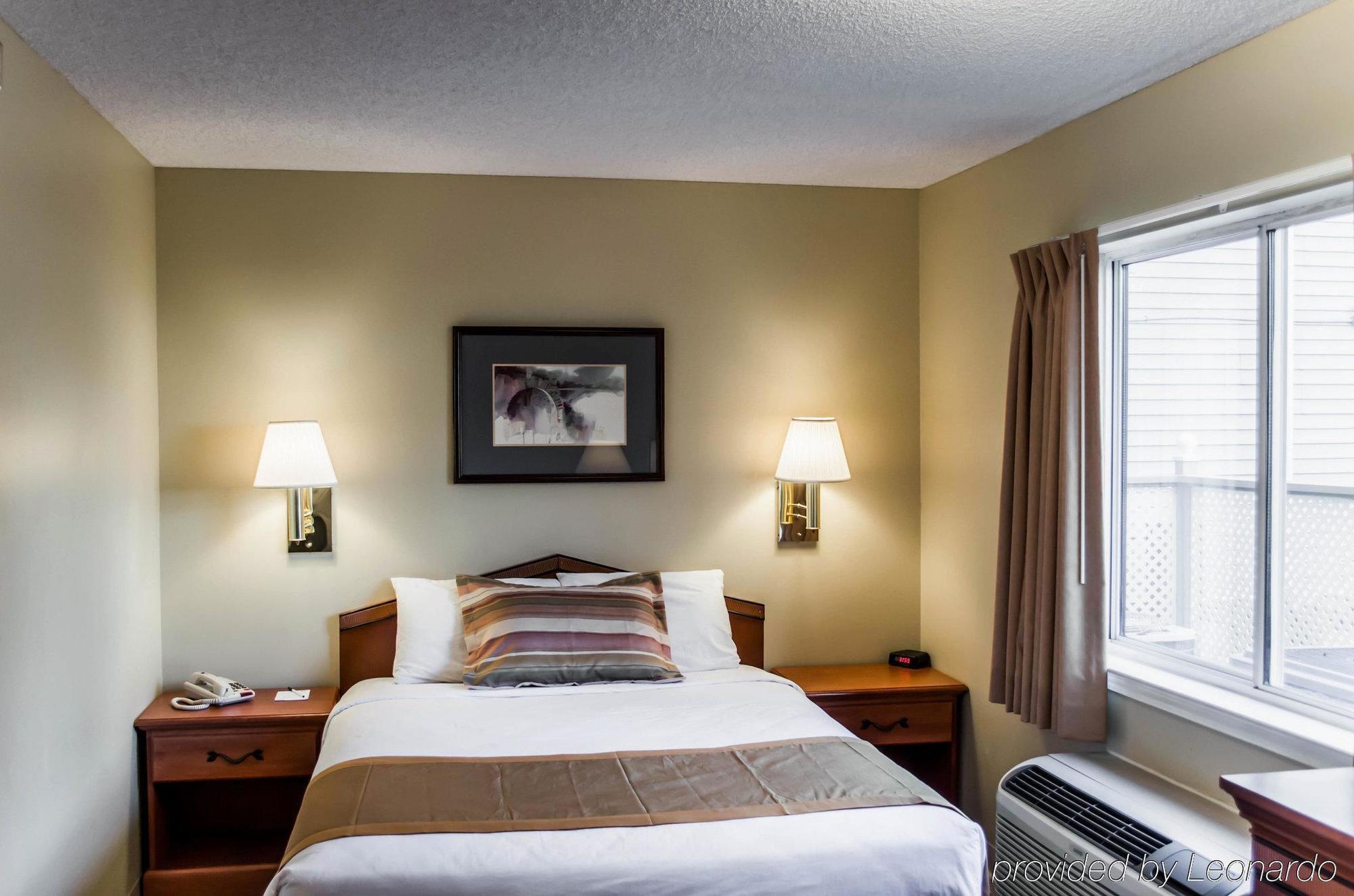 Suburban Extended Stay Hotel Naval Base Area Warrington Buitenkant foto
