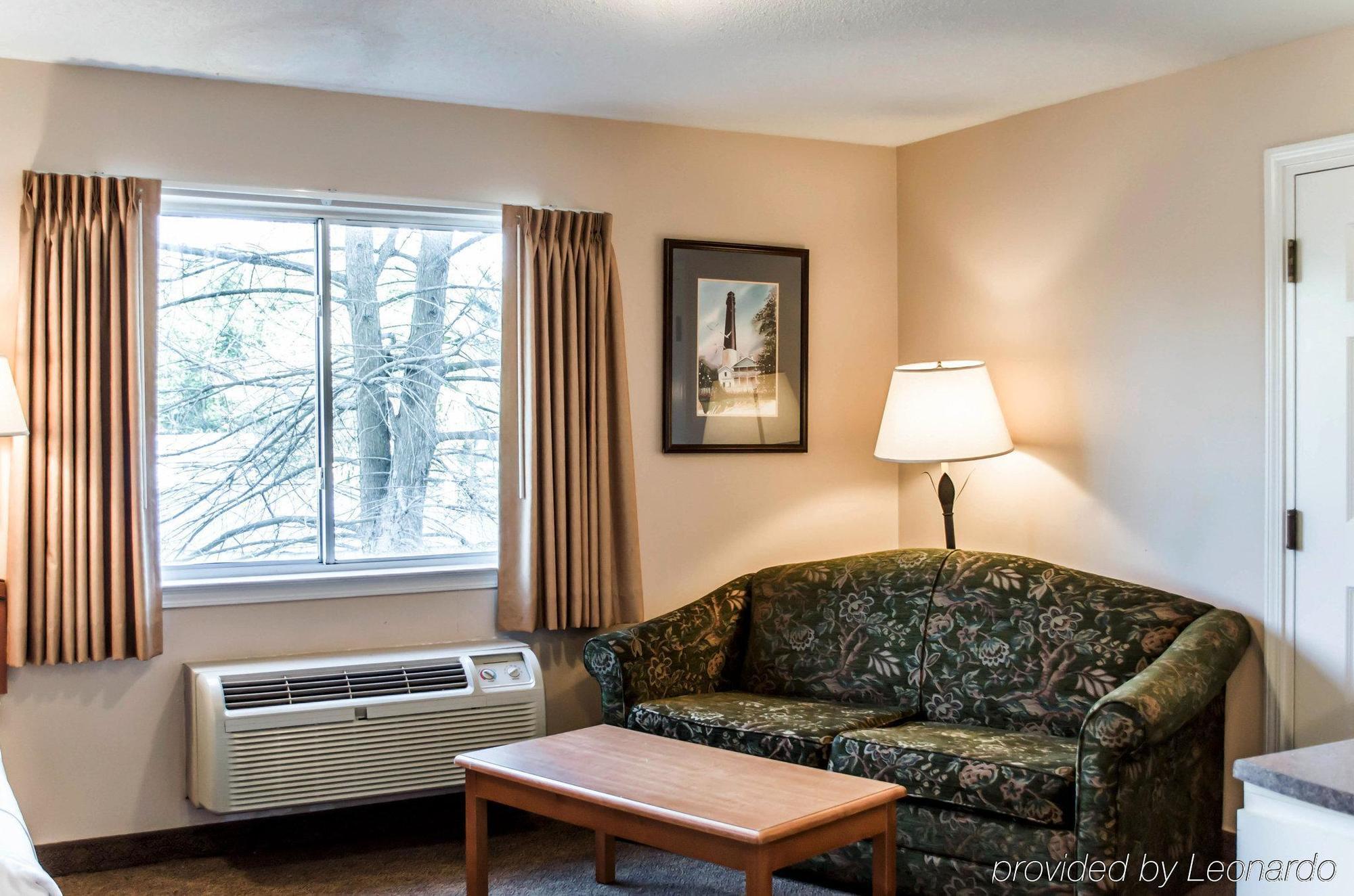 Suburban Extended Stay Hotel Naval Base Area Warrington Buitenkant foto