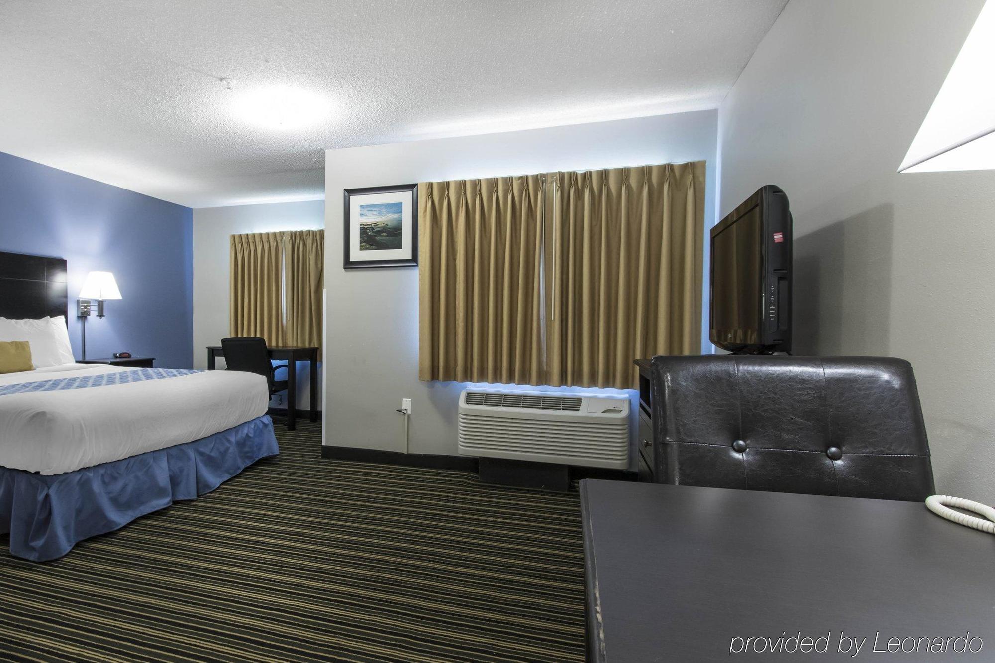 Suburban Extended Stay Hotel Naval Base Area Warrington Buitenkant foto
