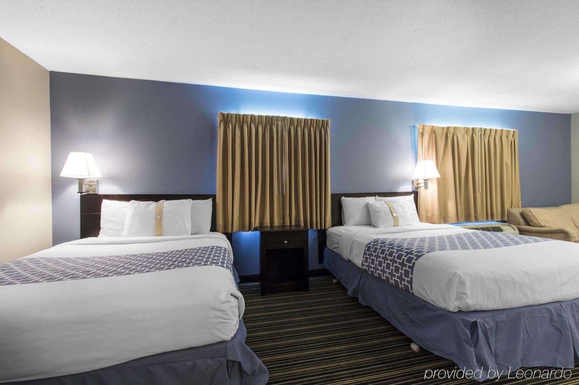 Suburban Extended Stay Hotel Naval Base Area Warrington Buitenkant foto