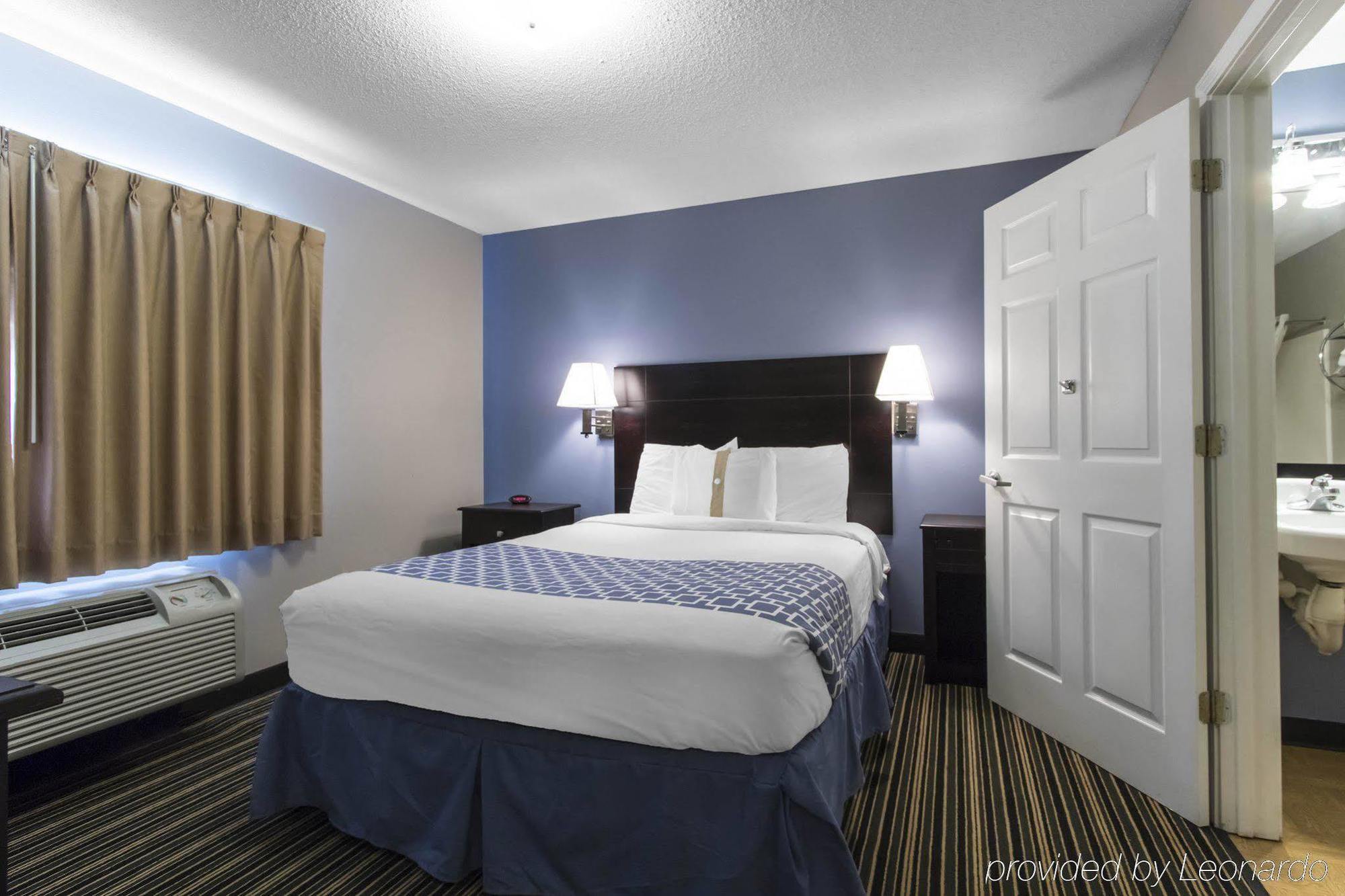 Suburban Extended Stay Hotel Naval Base Area Warrington Buitenkant foto