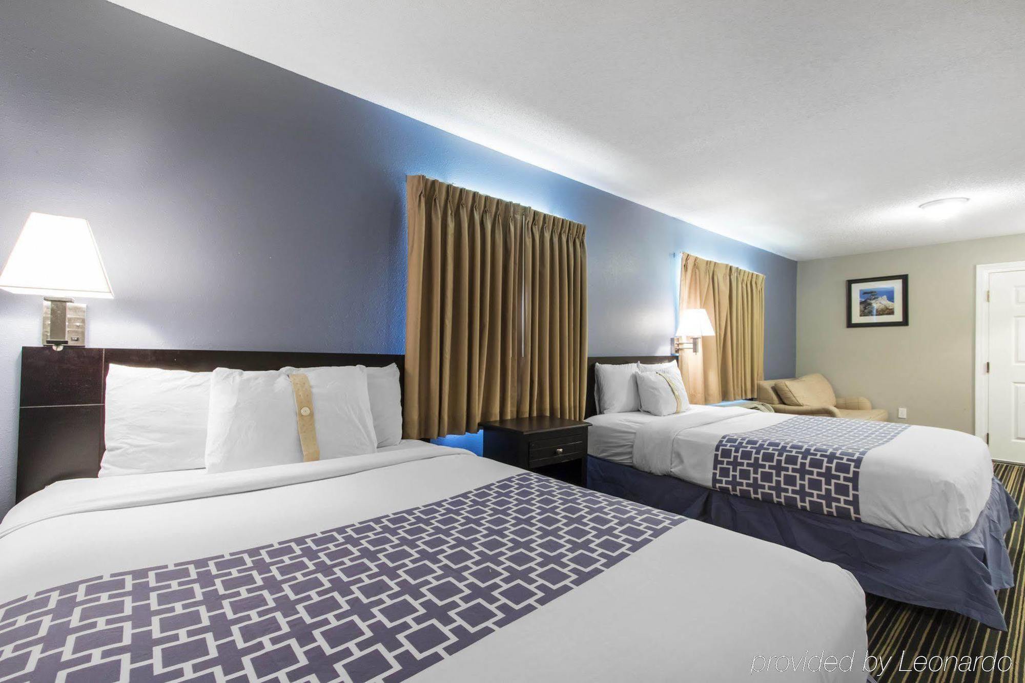 Suburban Extended Stay Hotel Naval Base Area Warrington Buitenkant foto